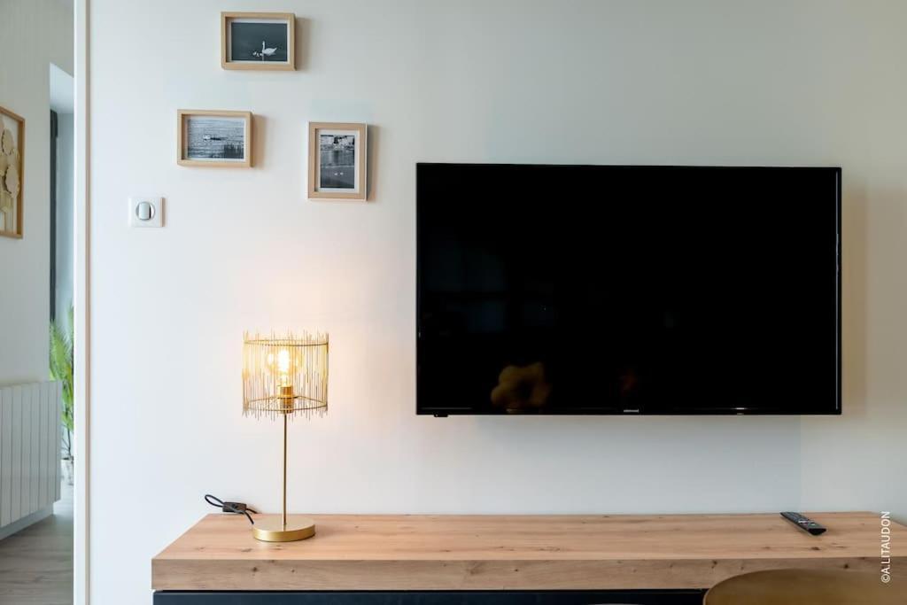 Appartement T2 Climatise Le Quai 391 Saint-Laurent-sur-Saone Bagian luar foto
